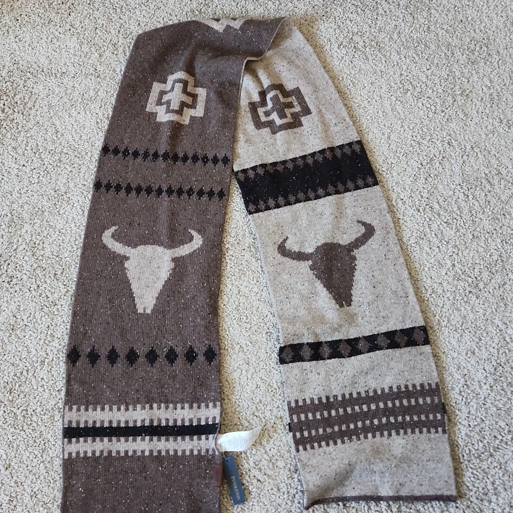 Beautiful NWT Pendleton Southwest Design Wool Scarf Or Shawl ๐ค๐๐ค๐ - Picture 10 of 16